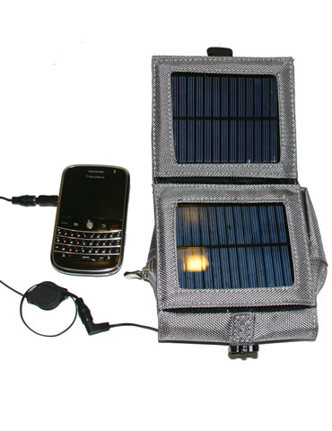 Charge your mobile phone with the sun and the solar charger